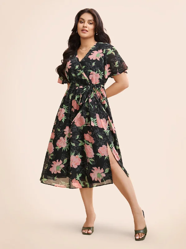 Stylish plus size dresses with stretch fabric flatter all -Overlap Collar Floral Split Hem Dress