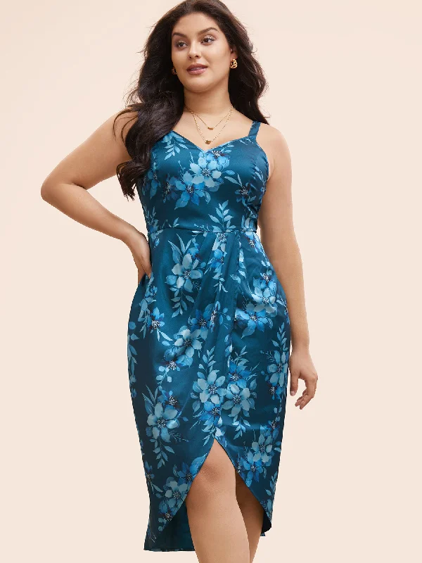 Plus size dresses with soft textures feel cozy -Floral Shirred Split Front Cami Dress