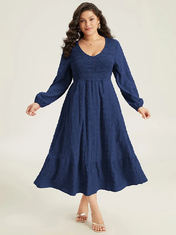 Plus size dresses with cap sleeves feel dainty -Solid Shirred Plisse Flutter Hem Dress