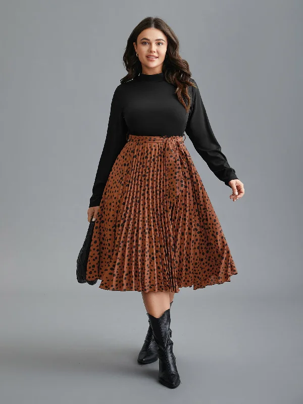 Plus size dresses featuring chiffon layers feel airy -Leopard Print Pleated Mock Neck Midi Dress