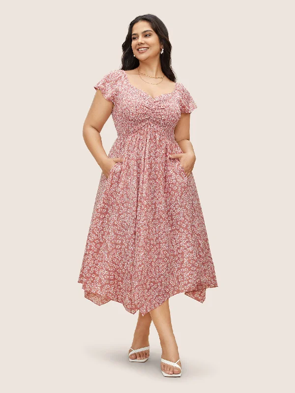 Plus size dresses featuring floral patterns feel fresh -Ditsy Floral Heart Neckline Ruched Ruffle Sleeve Dress