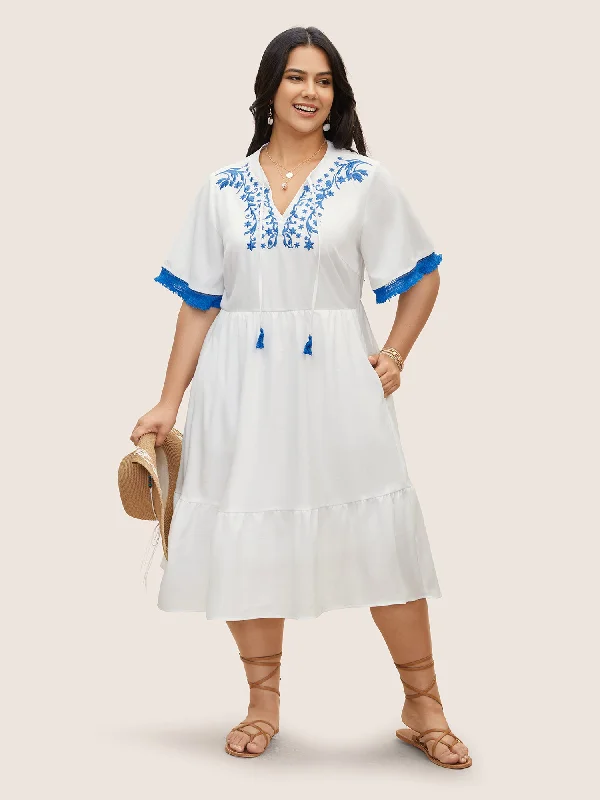 Plus size dresses for fuller busts fit perfectly -Boho Print Embroidered Tassel Trim Midi Dress