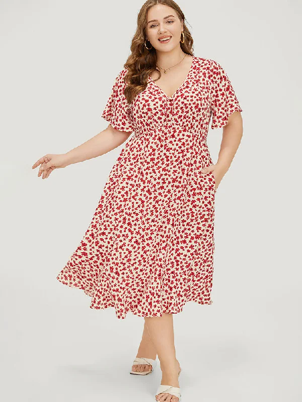 Plus size dresses for parties shine with confidence -Ditsy Floral Knot Front Pocket Ruffle Hem Dress