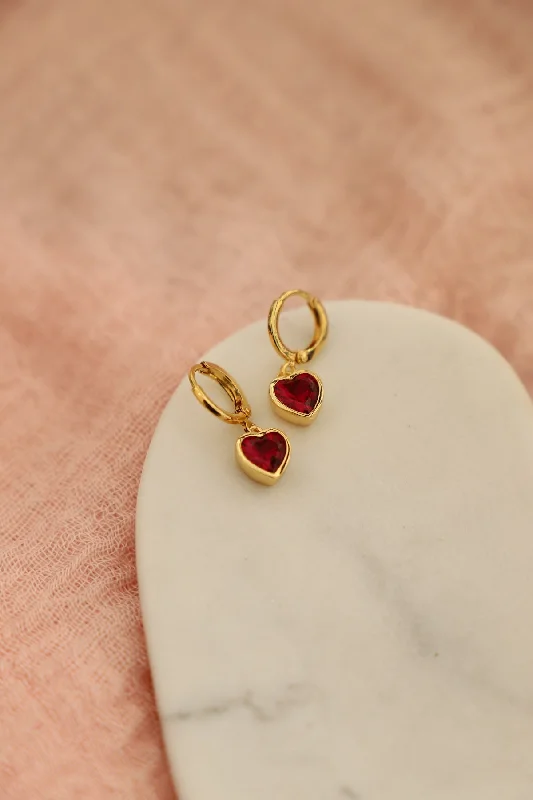 Drop Earrings for Casual Outfit -RUBY HEART HUGGIES