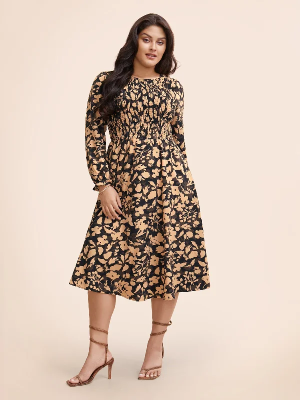 Plus size dresses for trendy vibes stay current -Silhouette Floral Print Shirred Frill Trim Dress