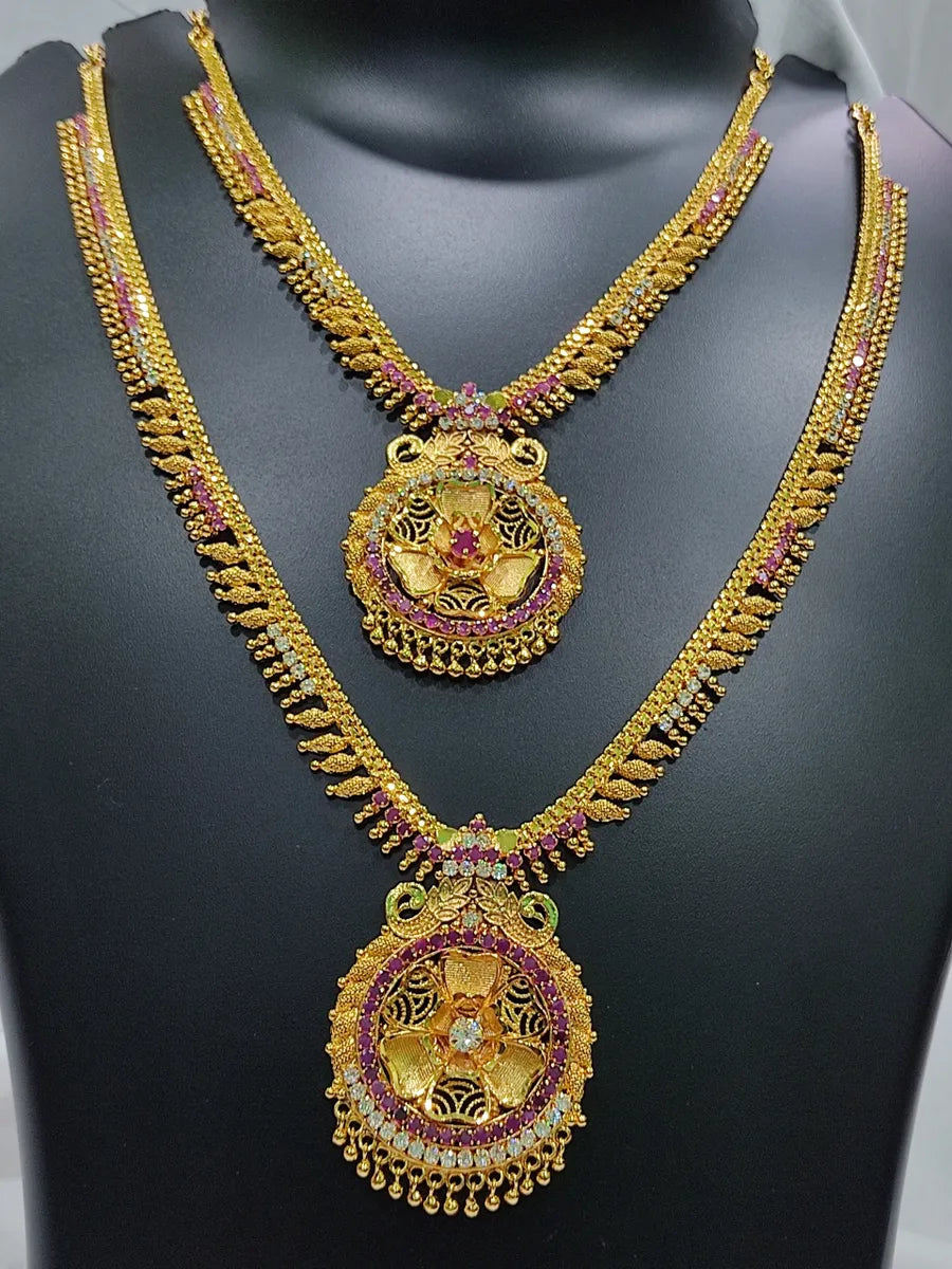 Best necklaces and pendants with art deco elements for a vintage, glamorous design-Traditional Gold Plated Beaded Ruby And White Stone Necklace Set