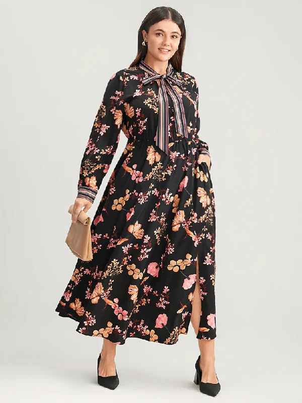 Plus size dresses featuring braided trims are artsy -Floral Keyhole Pocket Knotted Neck Split Dress