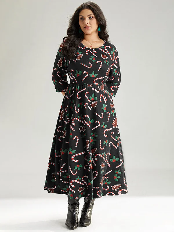 Plus size dresses featuring wrap styles are versatile -Christmas Print Pocket Elastic Waist Dress