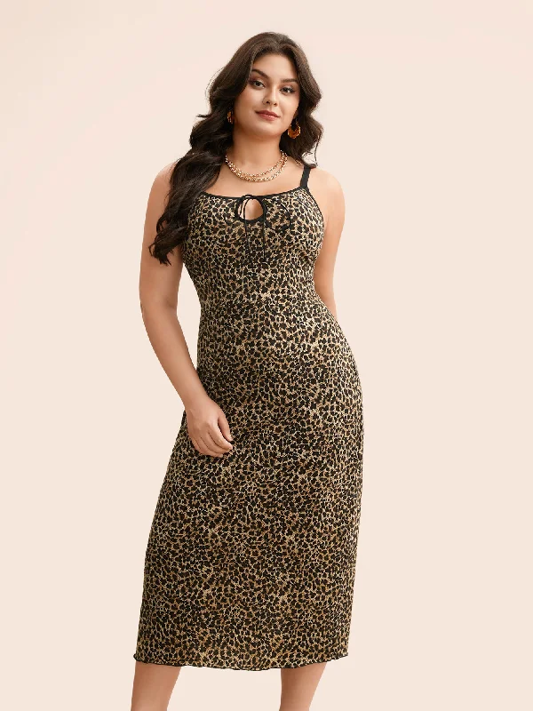 Plus size dresses featuring vibrant colors lift moods -Leopard Print Tie Knot Slim Fit Dress