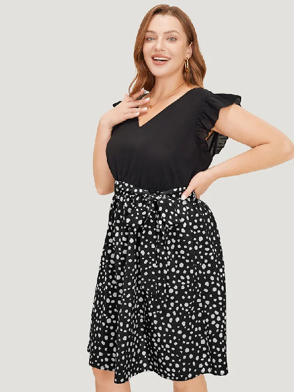 Plus size dresses with playful details add charm -Leopard Patchwork Pocket Belt Ruffle Dress