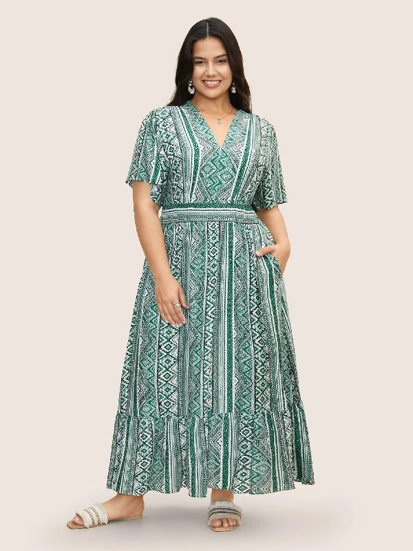 Plus size dresses featuring beadwork dazzle quietly -Bandana Print Shirred Patchwork Hem Maxi Dress