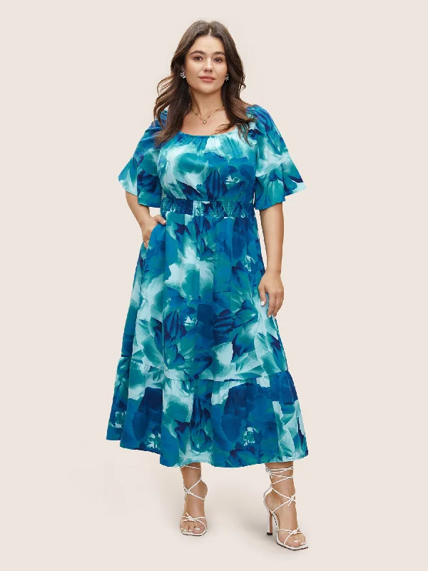 Plus size dresses with sturdy zippers stay secure -Square Neck Floral Shirred Gathered Ruffle Sleeve Dress