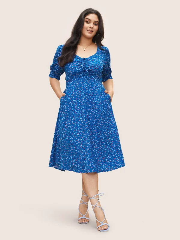 Stylish plus size dresses with stretch fabric flatter all -Ditsy Floral Drawstring Shirred Cuffs Dress