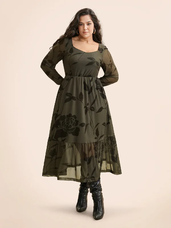 Plus size dresses with tie waists adjust perfectly -Silhouette Floral Print Heart Neckline Dress