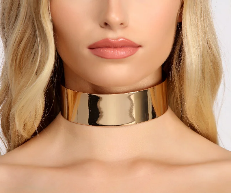 Beautiful necklaces and pendants with diamond halo settings for extra brilliance-Stayin' Sleek Thick Choker