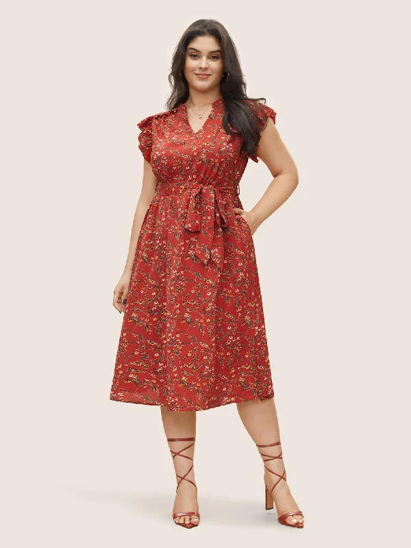 Plus size dresses with unique patterns catch eyes -Ditsy Floral Frill Trim Notched Flutter Sleeve Dress