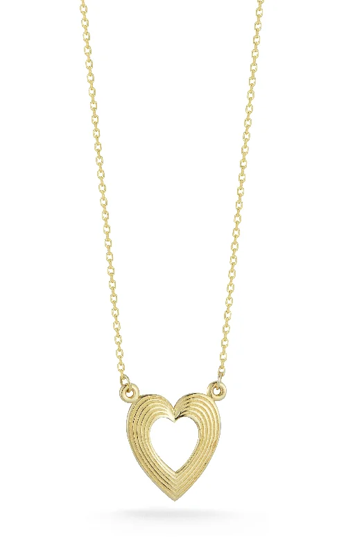 Best necklaces and pendants with opal and gold for a vibrant, luxurious contrast-Vintage Heart Necklace