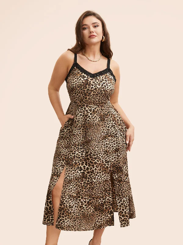 Plus size dresses featuring tie-dye patterns are quirky -Leopard Print Lace Patchwork Slit Hem Dress