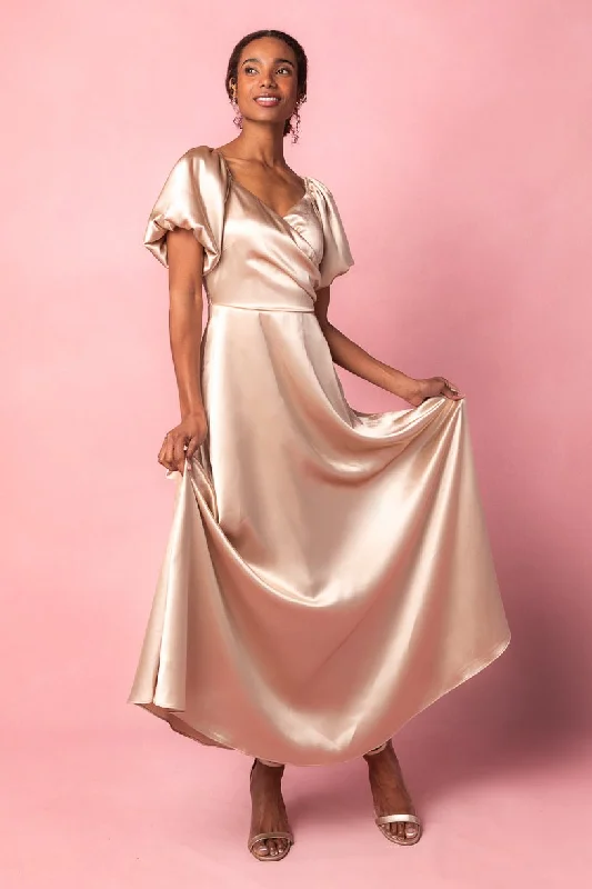 Plus size dresses for stylish looks stay cool -Tessie Dress in Champagne