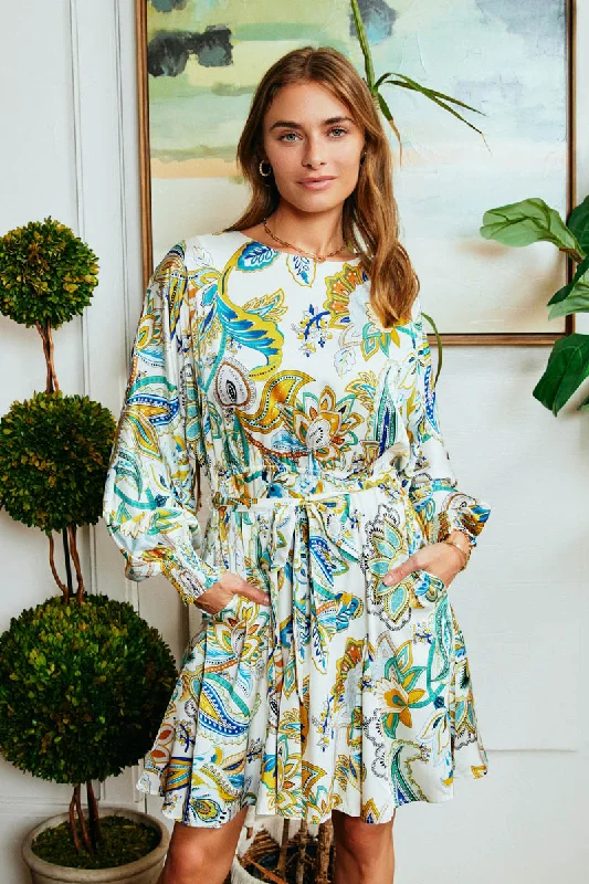 Plus size dresses for everyday wear stay tough -Paisley Floral Print Belted Smocked Dress