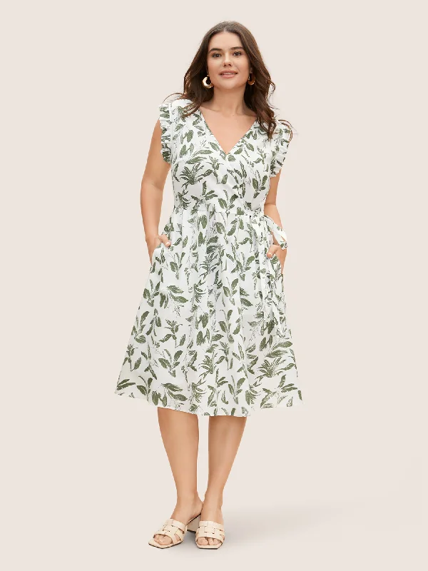 Plus size dresses for celebrations shine with style -Floral Print Wrap Ruffle Cap Sleeve Dress