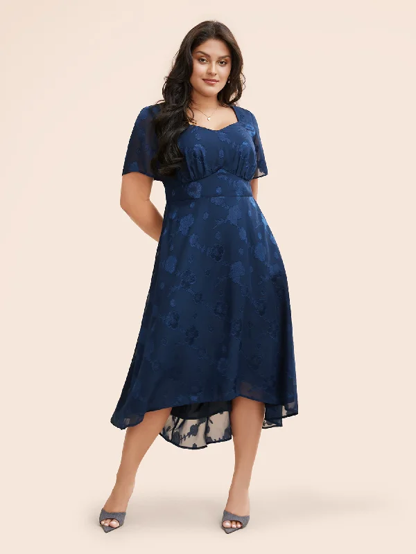 Plus size dresses with V-necks elongate figures -Heart Neck Floral Mesh Textured Dress