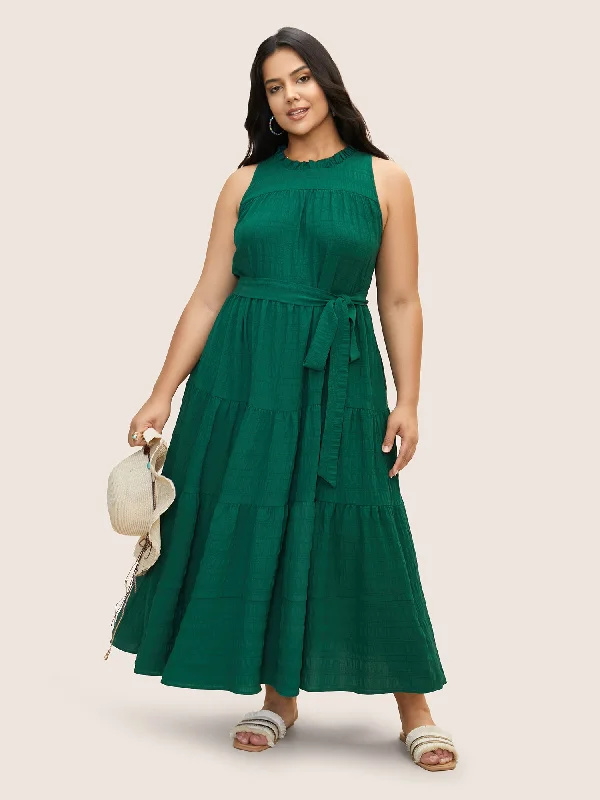 Plus size dresses with sturdy zippers stay secure -Plain Textured A-line Frill Trim Dress