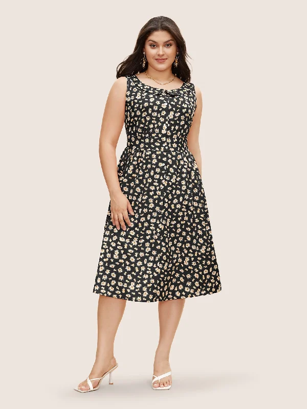 Plus size dresses for stylish looks stay cool -Collared Daisy Midi Dress