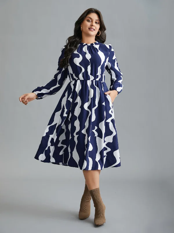 Plus size dresses featuring vibrant colors lift moods -Round Neck Color Contrast Frill Trim Dress