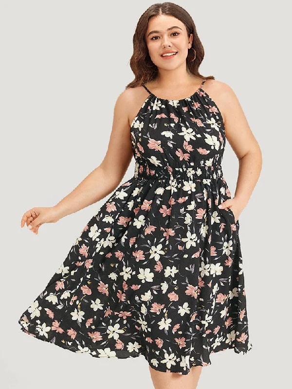 Plus size dresses with sleek necks stay elegant -Floral Print Halter Shirred Pocket Ruffle Hem Dress