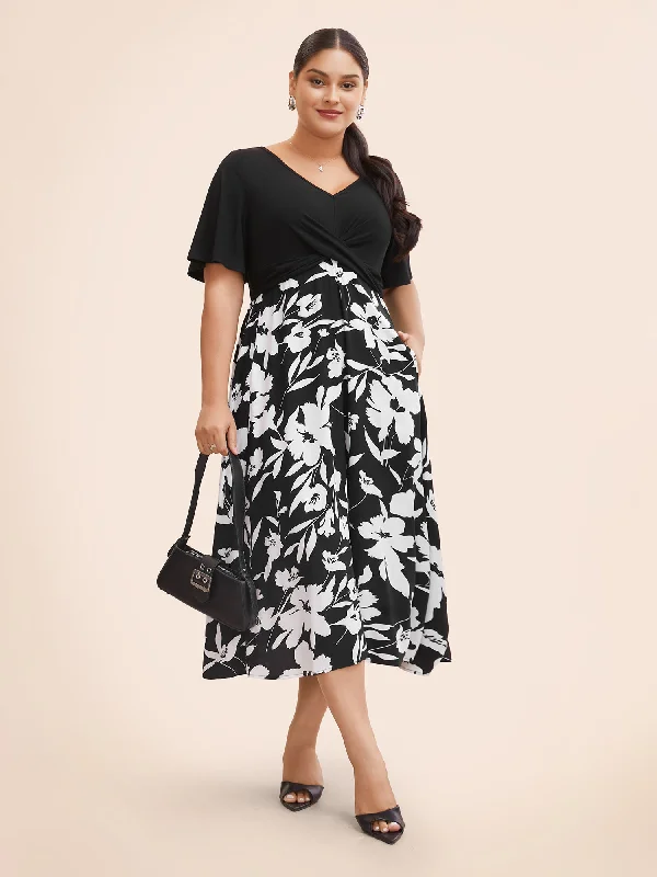 Plus size dresses for celebrations shine with style -Silhouette Floral Print Patchwork Crossover Pocket Dress