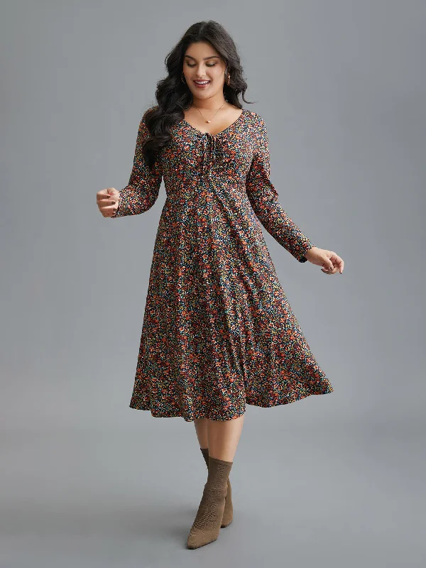 Plus size dresses featuring fuzzy accents are warm -Ditsy Floral Drawstring Midi Dress