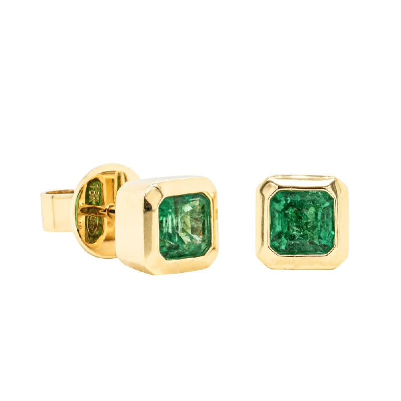 Best hoop earrings with multi-colored gemstones for a vibrant and lively touch-Dainty hoop earrings for delicate looks -18ct Yellow Gold 1.25ct Emerald Earrings