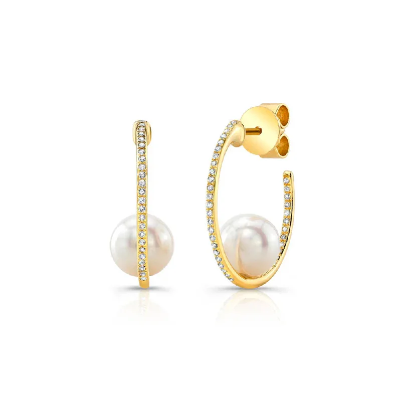 Best hoop earrings with enamel details for a colorful and modern look-Lightweight hoop earrings for comfort -Pearl and Diamond Hoop Earring